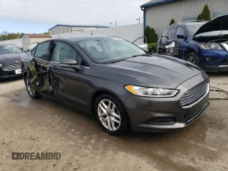 2015 Ford Fusion SE with VIN 3FA6P0H75FR150109, listed as a Copart auction lot 71594144 with 121,811 mi miles and Salvage Title. Bid and sale history available at DreamBid. Image 4.