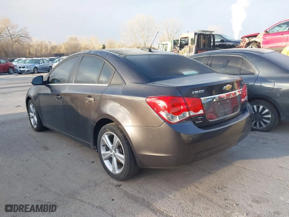2015 Chevrolet Cruze LT with VIN 1G1PE5SB5F7190947, listed as a IAAI auction lot 41864743 with 175,329 mi miles. Bid and sale history available at carsss.com. Image 3.