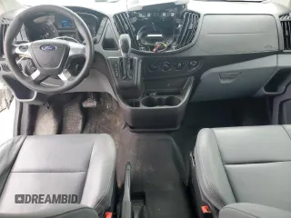 2015 Ford Transit Cargo z VIN 1FTNR1YM7FKB03812, wystawiony jako Copart lot #56453835 z przebiegiem 139 412 mil mil oraz Czysty tytuł • Clean title. Historia ofert i sprzedaży dostępna na DreamBid. Obrazek 8.