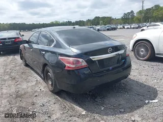 2015 Nissan Altima 2.5 with VIN 1N4AL3AP4FN870179, listed as a IAAI auction lot 41914006 with 227,935 mi miles. Bid and sale history available at carsss.com. Image 3.