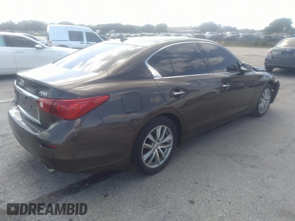 2015 Infiniti Q50 Premium with VIN JN1BV7AP8FM343805, listed as a IAAI auction lot 41752314 with 69,231 mi miles. Bid and sale history available at carsss.com. Image 4.
