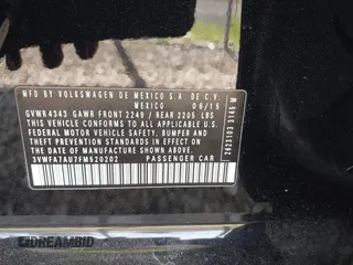 2015 Volkswagen Golf SE z VIN 3VWFA7AU7FM520202, wystawiony jako IAAI lot #42092569 z przebiegiem 113 372 mil mil oraz . Historia ofert i sprzedaży dostępna na DreamBid. Obrazek 9.