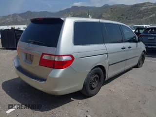 2006 Honda Odyssey LX with VIN 5FNRL38216B123807, listed as a IAAI auction lot 42093313 with 182,783 mi miles. Bid and sale history available at carsss.com. Image 4.
