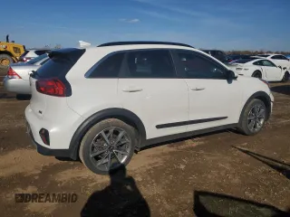 2022 Kia Niro Touring SE with VIN KNDCC3LC7N5518757, listed as a Copart auction lot 77995554 with 28,842 mi miles and Salvage Title. Bid and sale history available at carsss.com. Image 3.