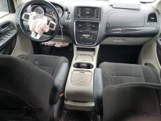 2013 Dodge Grand Caravan Crew with VIN 2C4RDGDG5DR740098, listed as a Copart auction lot 84491644 with 146,400 mi miles and Salvage Title. Bid and sale history available at DreamBid. Image 8.