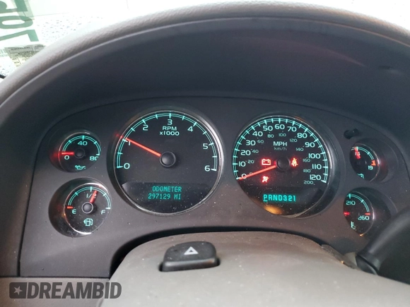 2007 Chevrolet Suburban LT with VIN 3GNGK26K97G302784, listed as a Copart auction lot 79525534 with 297,129 mi miles and Clean Title. Bid and sale history available at DreamBid. Image 9.