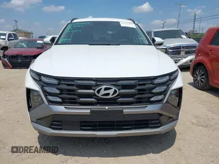 2025 Hyundai Tucson SEL z VIN 5NMJB3DE6SH461535, wystawiony jako IAAI lot #42337372 z przebiegiem 19 791 mil mil oraz . Historia ofert i sprzedaży dostępna na DreamBid. Obrazek 12.