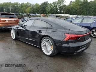 2022 Audi RS e-tron GT z VIN WAUAHBFW9N7904526, wystawiony jako Copart lot #68278973 z przebiegiem 8103 mil mil oraz . Historia ofert i sprzedaży dostępna na DreamBid. Obrazek 2.