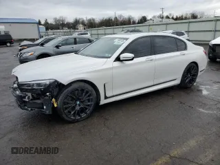 2021 BMW 7 Series 750i xDrive z VIN WBA7U2C06MCE49097, wystawiony jako Copart lot #51900185 z przebiegiem 36 664 mil mil oraz Szkoda całkowita • Salvage title. Historia ofert i sprzedaży dostępna na DreamBid. Obrazek 1.