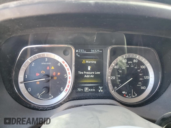 2017 Nissan Titan Pro-4X z VIN 1N6BA1F43HN557633, wystawiony jako Copart lot #46501645 z przebiegiem 94 325 mil mil oraz Szkoda całkowita • Salvage title. Historia ofert i sprzedaży dostępna na DreamBid. Obrazek 9.