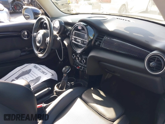 2015 MINI Hardtop S z VIN WMWXP7C55F2A39819, wystawiony jako IAAI lot #42338717 z przebiegiem 64 961 mil mil oraz . Historia ofert i sprzedaży dostępna na DreamBid. Obrazek 5.
