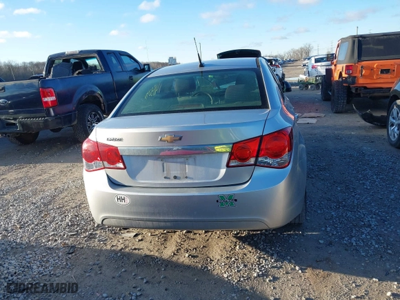2013 Chevrolet Cruze LS with VIN 1G1PA5SH9D7217211, listed as a IAAI auction lot 41804046 with 155,940 mi miles. Bid and sale history available at carsss.com. Image 16.
