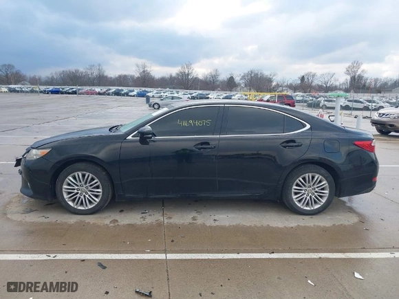 2013 Lexus ES 350 4dr Sdn with VIN JTHBK1GG7D2016619, listed as a IAAI auction lot 41694075 with NaN miles. Bid and sale history available at carsss.com. Image 14.
