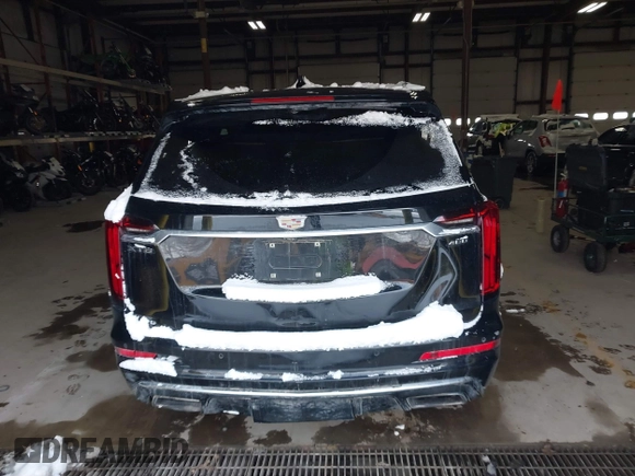 2022 Cadillac XT6 Premium Luxury with VIN 1GYKPDRS7NZ112856, listed as a IAAI auction lot 41328577 with 1 mi miles. Bid and sale history available at carsss.com. Image 16.