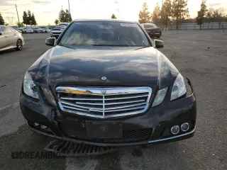 2010 Mercedes-Benz E 550 Luxury with VIN WDDHF7CB7AA162572, listed as a Copart auction lot 43745305 with 146,672 mi miles and Salvage Title. Bid and sale history available at DreamBid. Image 5.