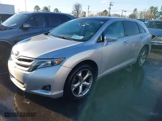 2013 Toyota Venza LE with VIN 4T3BK3BB8DU090776, listed as a IAAI auction lot 41697063 with 122,479 mi miles. Bid and sale history available at carsss.com. Image 17.
