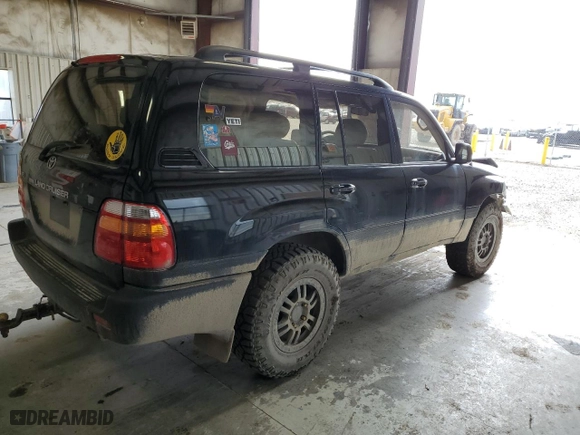 2000 Toyota Land Cruiser with VIN JT3HT05J8Y0098495, listed as a Copart auction lot 53740144 with 232,950 mi miles and Clean Title. Bid and sale history available at carsss.com. Image 3.