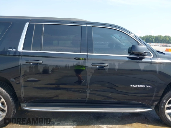 2016 GMC Yukon XL SLE with VIN 1GKS1FKC9GR161876, listed as a IAAI auction lot 39948106 with 60,800 mi miles. Bid and sale history available at carsss.com. Image 13.