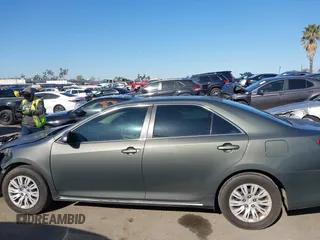 2014 Toyota Camry L with VIN 4T1BF1FK7EU731591, listed as a IAAI auction lot 41917728 with 85,504 mi miles. Bid and sale history available at carsss.com. Image 15.