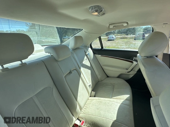 2011 Lincoln MKZ Hybrid with VIN 3LNDL2L33BR759329, listed as a Copart auction lot 83069104 with 131,927 mi miles and Clean Title. Bid and sale history available at carsss.com. Image 6.