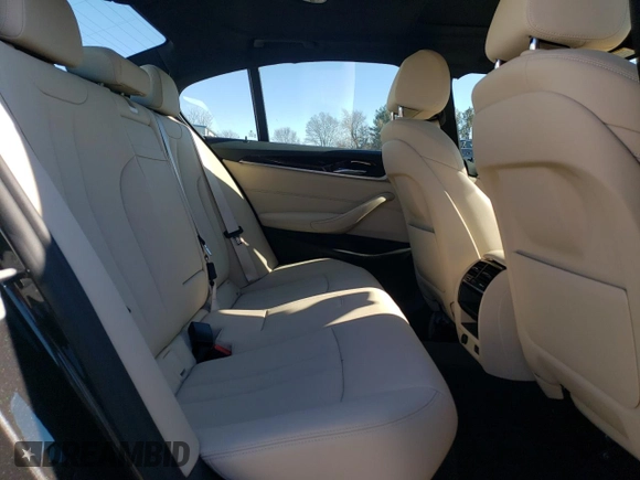 2020 BMW 5 Series 530i xDrive z VIN WBAJR7C04LCE05795, wystawiony jako Copart lot #45848475 z przebiegiem Nie podano mil oraz Szkoda całkowita • Salvage title. Historia ofert i sprzedaży dostępna na DreamBid. Obrazek 10.