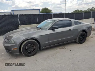 2013 Ford Mustang V6 with VIN 1ZVBP8AM8D5215538, listed as a Copart auction lot 62214695 with 130,904 mi miles and Clean title. Bid and sale history available at DreamBid. Image 1.