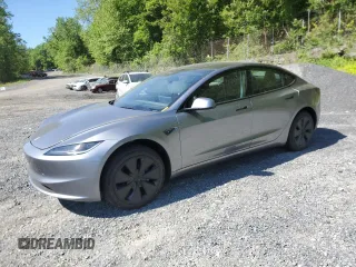 2025 Tesla Model 3 Long Range with VIN 5YJ3E1EA7SF994768, listed as a Copart auction lot 57649615 with 611 mi miles and Salvage title. Bid and sale history available at DreamBid. Image 1.