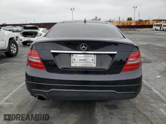 2012 Mercedes-Benz C 250 с VIN WDDGJ4HB3CF913531, выставлен на аукционе Copart как лот 60371295 с пробегом 155 451 миль миль и Чистый • Clean title. История ставок и продаж доступна на DreamBid. Изображение 6.