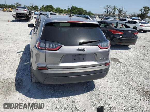 2019 Jeep Cherokee Latitude Plus z VIN 1C4PJLLB2KD312567, wystawiony jako Copart lot #54528005 z przebiegiem 69 980 mil mil oraz Szkoda całkowita • Salvage title. Historia ofert i sprzedaży dostępna na DreamBid. Obrazek 6.