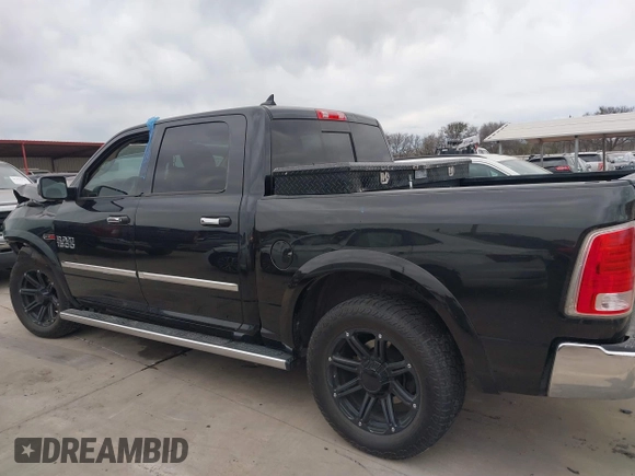 2016 Ram 1500 Laramie z VIN 1C6RR7NM7GS354329, wystawiony jako IAAI lot #41360188 z przebiegiem Nie podano mil oraz . Historia ofert i sprzedaży dostępna na DreamBid. Obrazek 15.