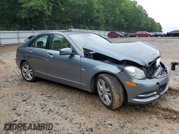 2012 Mercedes-Benz C 250 Sport z VIN WDDGF4HB7CA598084, wystawiony jako Copart lot #57668635 z przebiegiem Nie podano mil oraz Szkoda całkowita • Salvage title. Historia ofert i sprzedaży dostępna na DreamBid. Obrazek 4.