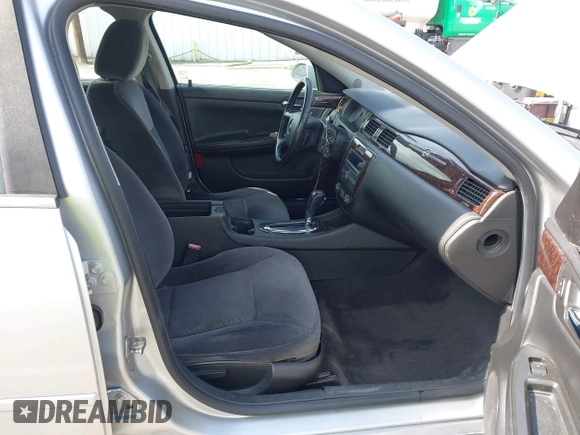 2014 Chevrolet Impala LT с VIN 2G1WB5E31E1100066, выставлен на аукционе IAAI как лот 42240075 с пробегом 175 209 миль миль и . История ставок и продаж доступна на DreamBid. Изображение 5.