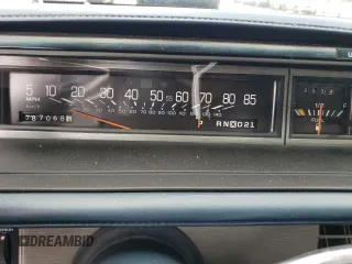 1989 Oldsmobile Delta z VIN 1G3HN54C8KH301125, wystawiony jako Copart lot #70709764 z przebiegiem 87 068 mil mil oraz Tytuł czysty. Historia ofert i sprzedaży dostępna na DreamBid. Obrazek 9.