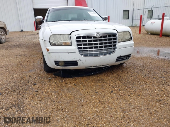 2010 Chrysler 300 Touring with VIN 2C3CA5CV5AH327607, listed as a IAAI auction lot 41960961 with 172,997 mi miles. Bid and sale history available at carsss.com. Image 6.