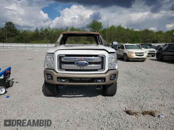 2011 Ford F-250 XL z VIN 1FT7W2BT7BEB36258, wystawiony jako Copart lot #52615025 z przebiegiem Nie podano mil oraz Nie do naprawy • Non repairable. Historia ofert i sprzedaży dostępna na DreamBid. Obrazek 5.