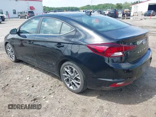 2020 Hyundai Elantra Value Edition z VIN KMHD84LFXLU073418, wystawiony jako IAAI lot #42100145 z przebiegiem 83 365 mil mil oraz . Historia ofert i sprzedaży dostępna na DreamBid. Obrazek 3.