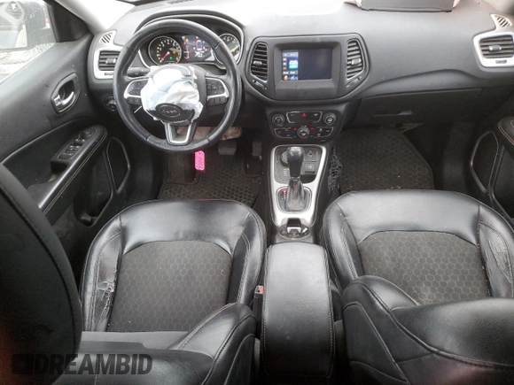 2018 Jeep Compass Latitude with VIN 3C4NJDBB6JT138932, listed as a Copart auction lot 44770095 with 109,540 mi miles and Salvage Title. Bid and sale history available at DreamBid. Image 8.