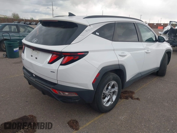 2024 Hyundai Tucson SEL with VIN 5NMJBCDE2RH362446, listed as a IAAI auction lot 42174042 with 34,066 mi miles and . Bid and sale history available at carsss.com. Image 4.