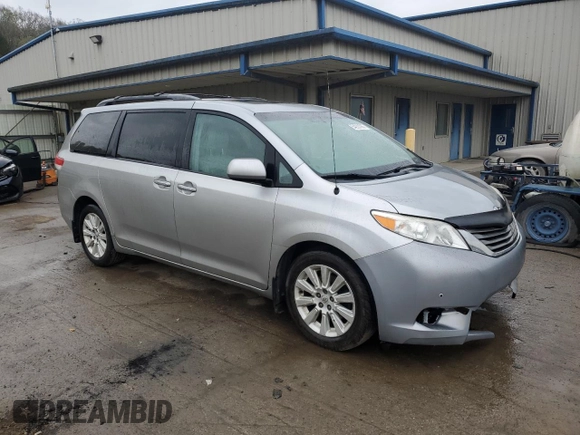 2013 Toyota Sienna XLE with VIN 5TDDK3DC6DS059378, listed as a Copart auction lot 54233765 with 225,129 mi miles and Salvage Title. Bid and sale history available at DreamBid. Image 4.