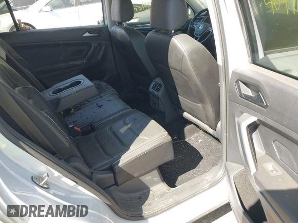 2018 Volkswagen Tiguan SEL Premium with VIN 3VV5B7AX5JM004713, listed as a IAAI auction lot 40498843 with 92,256 mi miles and . Bid and sale history available at DreamBid. Image 8.