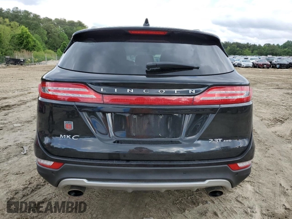 2018 Lincoln MKC Reserve z VIN 5LMTJ3DH7JUL33049, wystawiony jako Copart lot #57151205 z przebiegiem 39 594 mil mil oraz Szkody całkowita. Historia ofert i sprzedaży dostępna na DreamBid. Obrazek 6.