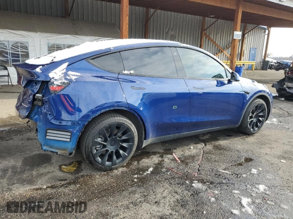 2020 Tesla Model Y Long Range z VIN 5YJYGDEE8LF029553, wystawiony jako Copart lot #51010665 z przebiegiem 42 877 mil mil oraz Szkoda całkowita • Salvage title. Historia ofert i sprzedaży dostępna na DreamBid. Obrazek 3.
