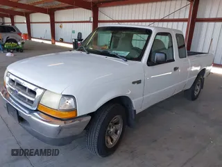 2000 Ford Ranger XL with VIN 1FTYR14VXYTB24131, listed as a IAAI auction lot 42182292 with 263,211 mi miles. Bid and sale history available at carsss.com. Image 2.