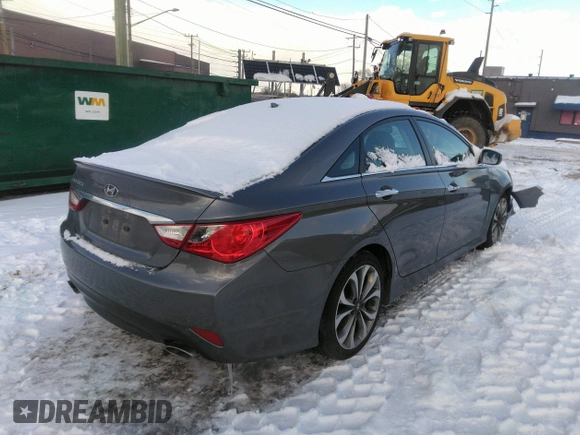 2014 Hyundai Sonata SE with VIN 5NPEC4AC9EH902931, listed as a IAAI auction lot 41594115 with 50,221 mi miles and . Bid and sale history available at DreamBid. Image 4.