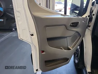 2017 Ford Transit с VIN 1FTYR1YM1HKB33243, выставлен на аукционе IAAI как лот 42309850 с пробегом 166 245 миль миль и . История ставок и продаж доступна на DreamBid. Изображение 1.