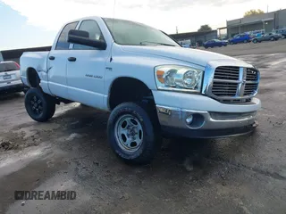 2007 Dodge 1500 SLT с VIN 1D7HU18267S276254, выставлен на аукционе IAAI как лот 40997636 с пробегом 205 889 миль миль и . История ставок и продаж доступна на DreamBid. Изображение 1.