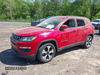 2018 Jeep Compass Latitude z VIN 3C4NJCBBXJT193295, wystawiony jako IAAI lot #41958808 z przebiegiem 121 440 mil mil oraz . Historia ofert i sprzedaży dostępna na DreamBid. Obrazek 17.
