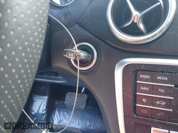 2018 Mercedes-Benz CLA 250 z VIN WDDSJ4EB7JN694154, wystawiony jako IAAI lot #42501977 z przebiegiem 55 294 mil mil oraz . Historia ofert i sprzedaży dostępna na DreamBid. Obrazek 11.
