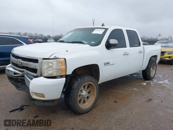 2011 Chevrolet Silverado 1500 LT with VIN 3GCPCSE09BG381453, listed as a IAAI auction lot 41556513 with 200,770 mi miles and . Bid and sale history available at DreamBid. Image 17.