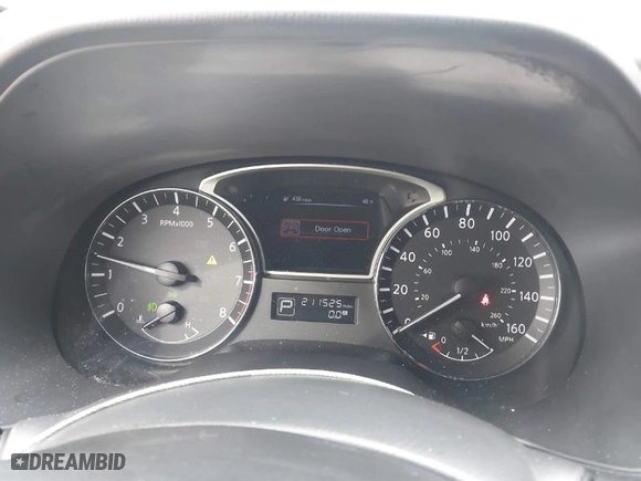 2014 Nissan Pathfinder Platinum with VIN 5N1AR2MN9EC646084, listed as a IAAI auction lot 41741038 with 211,525 mi miles. Bid and sale history available at carsss.com. Image 7.